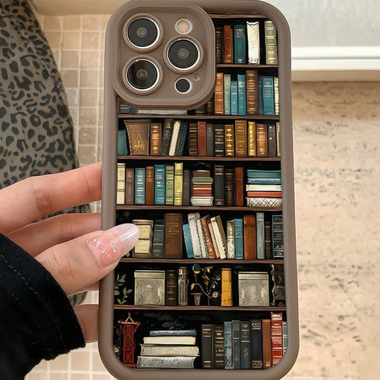 🔥NYHET 2025📚📱TPU-telefondeksel med tegneserie- og bokhyllemønster