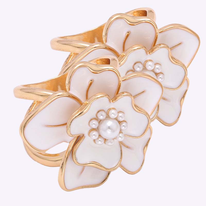 💕Kjøp 1 få 1 gratis🧣Enkelt tredimensjonalt skjerf Cli