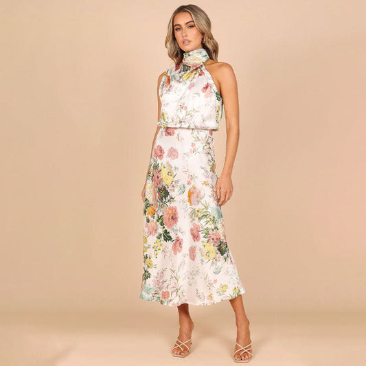 Ermeløs Kjole Med Trykk Og Halterneck