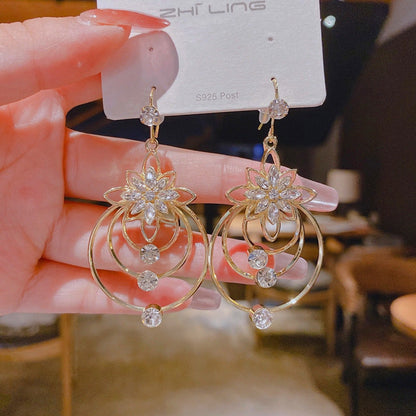 Geometriske flerlags sirkelformede blomsterøredobber