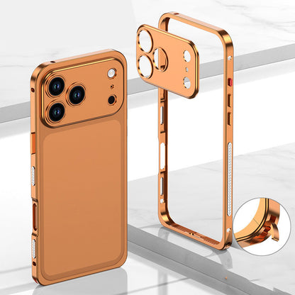 iPhone-Hülle mit blankem Metallrahmen, Wärmeableitungsfunktion und Seepferdchen-Schnalle